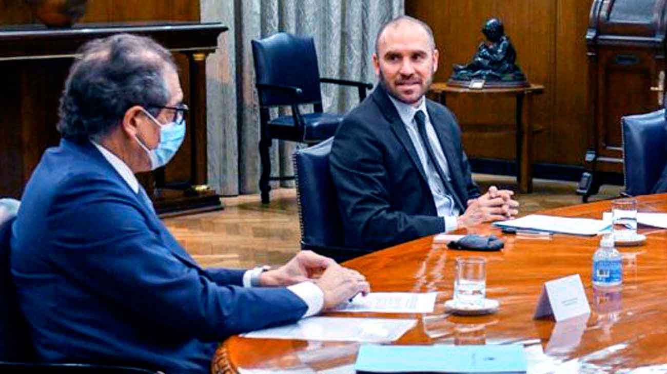 Guzmán viaja a la reunión del FMI a buscar nuevas metas