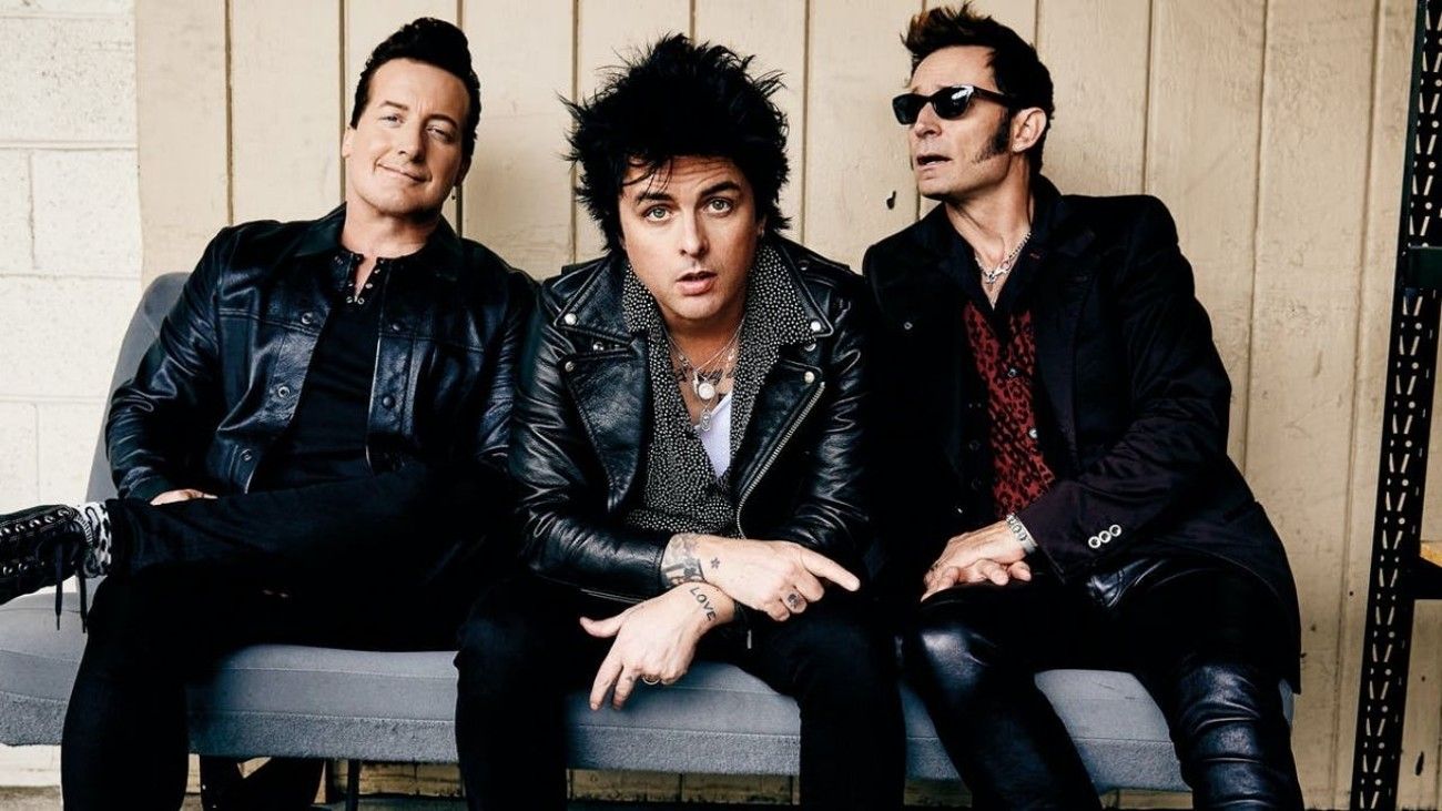 Green Day celebra el Día del Maestro dando cátedra junto a Billy Idol
