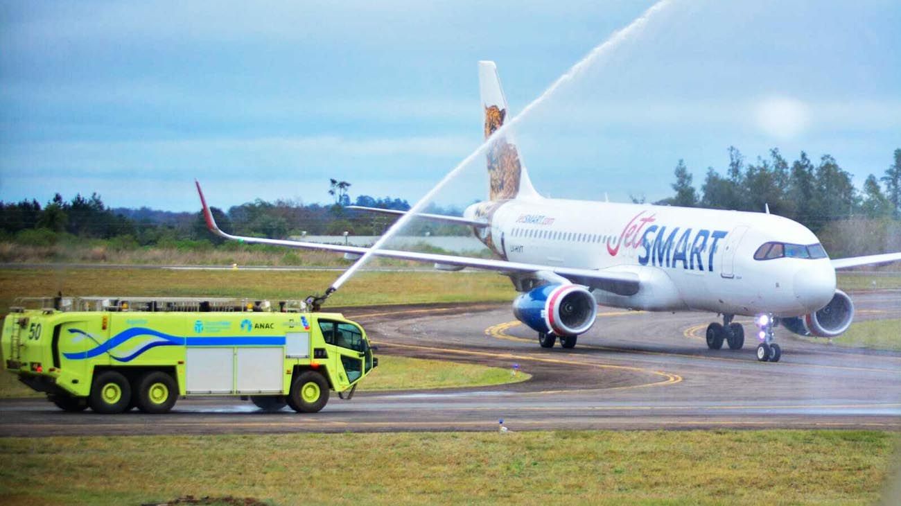 El Gobierno le niega a JetSMART el espacio en Aeroparque para su quinto avión