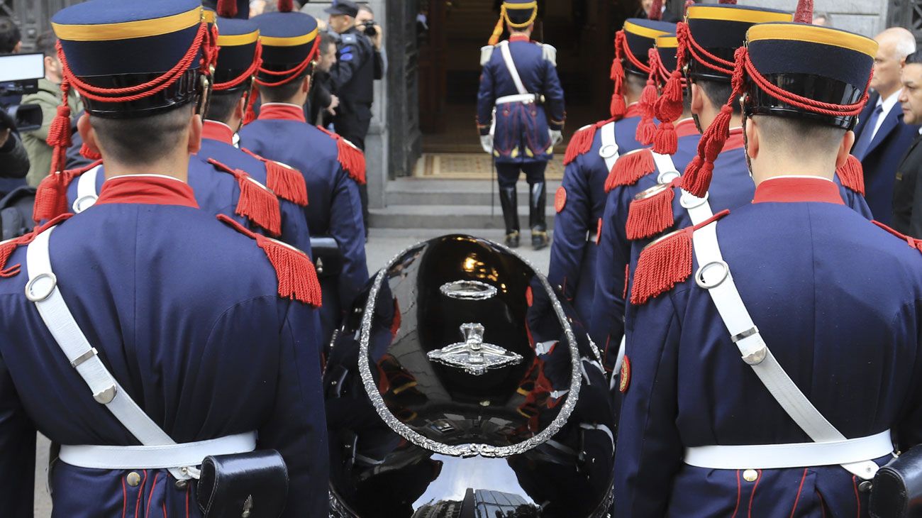Los restos de Fernando de la Rúa fueron homenajeados en el Congreso