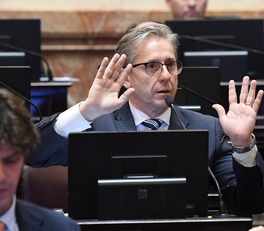 Tensión en el Senado: Vischi confirmó una relación "ríspida" con el Gobierno y alertó sobre un "bloqueo" legislativo