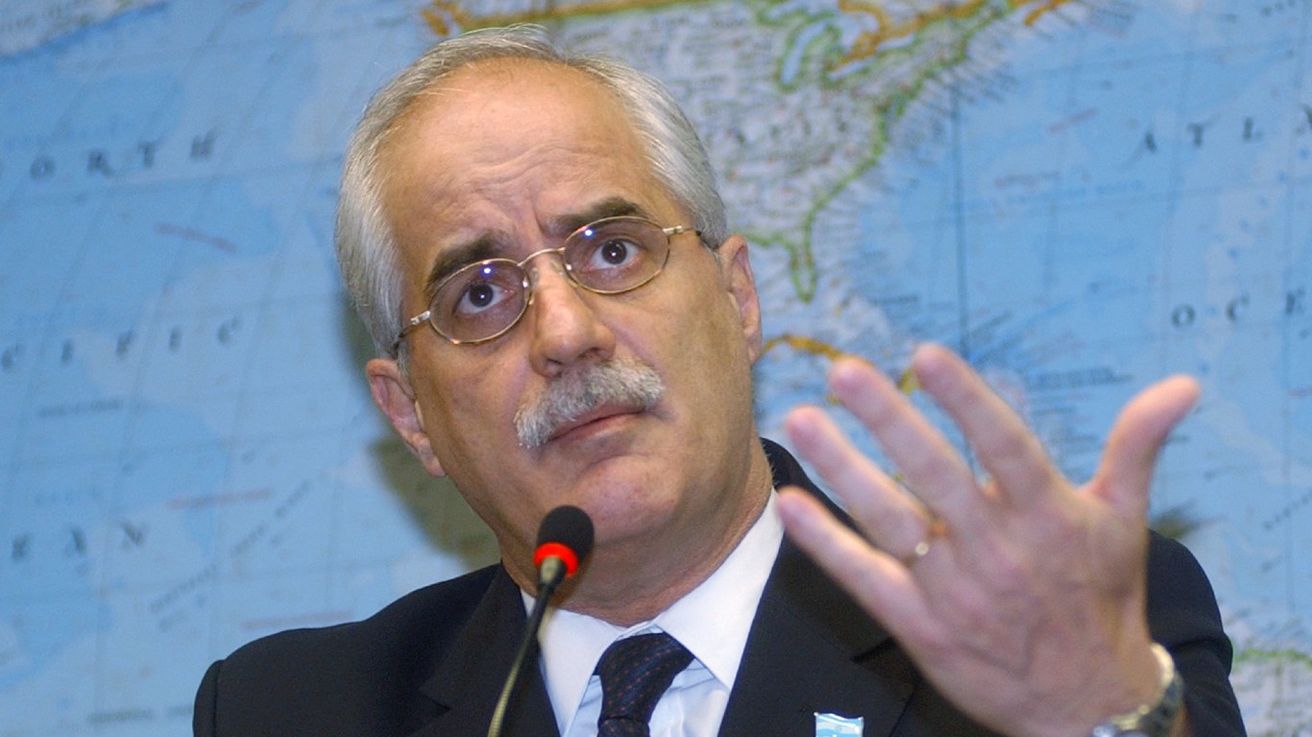 Jorge Taiana: "EE. UU. es como un boxeador que retrocede pegando"