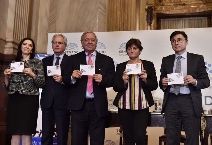 Correo Argentino presentó una estampilla en homenaje a José Luis Cabezas