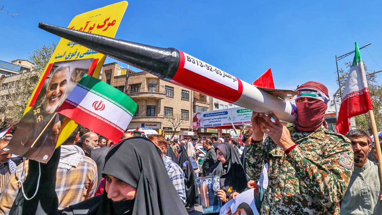 Hezbollah asegura que Irán vengará el bombardeo al consulado de Damasco