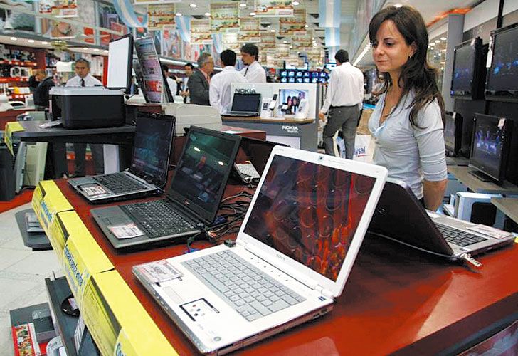 Mejoras “mes a mes” en súper y suba en electro