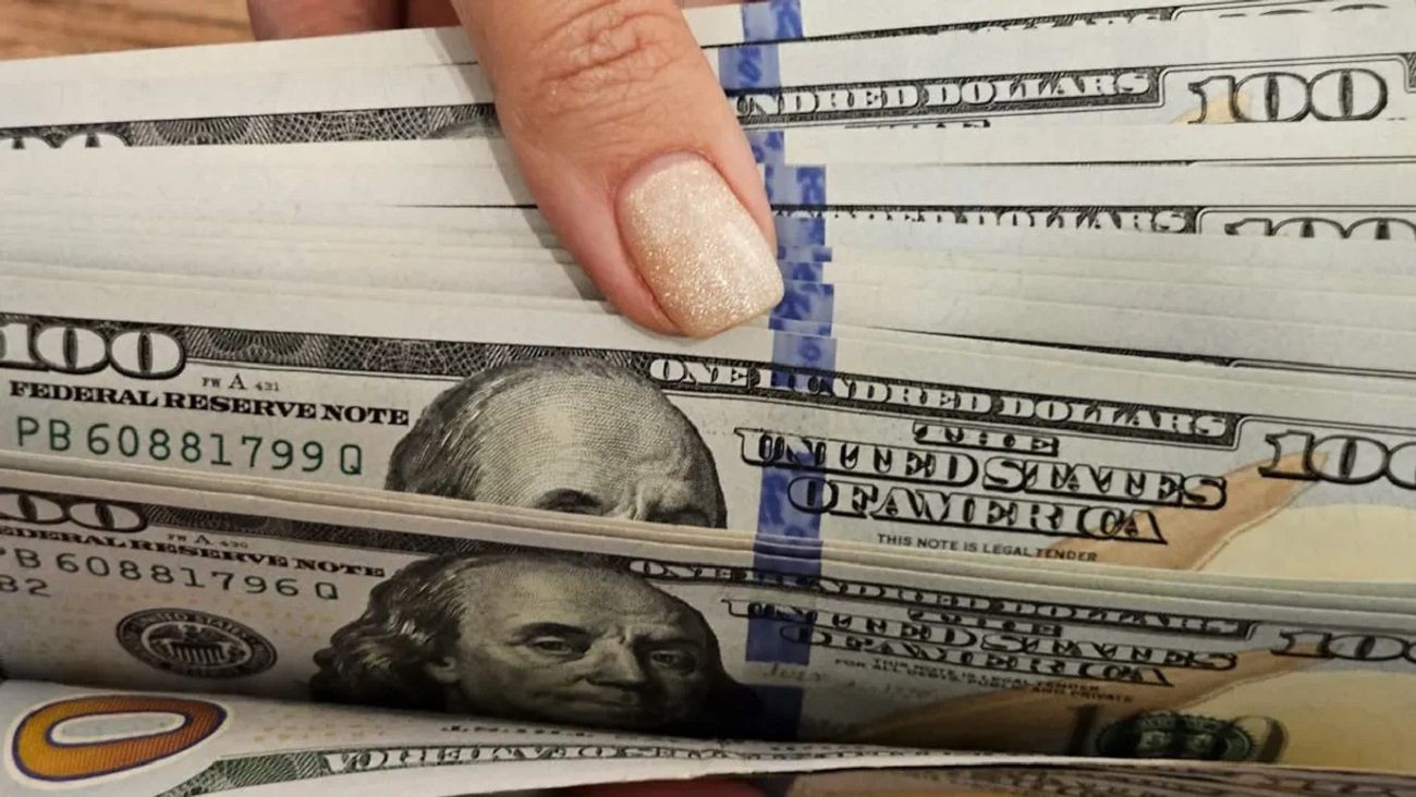 El dólar blue se vende a la baja este 18 de septiembre