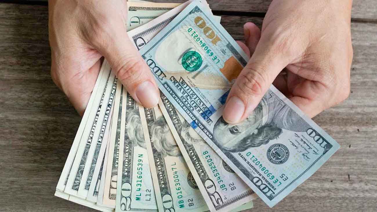 A cuánto cerró el dólar blue este miércoles 21 de junio de 2023