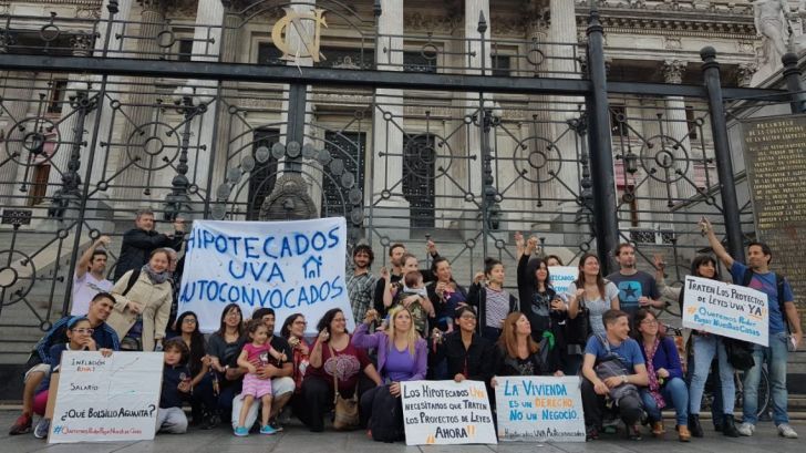 El "salvataje" del Estado a tomadores de crédito sería de menos de $1000