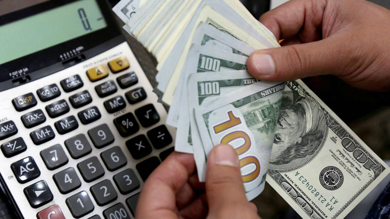 Pese al dólar calmo, prevén que las tasas sigan altas
