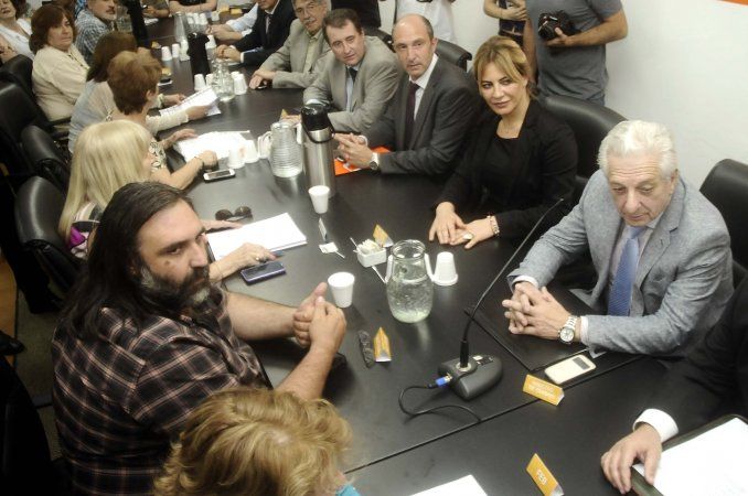 La justicia suspendió el fallo que obligaba llamar a paritaria docente
