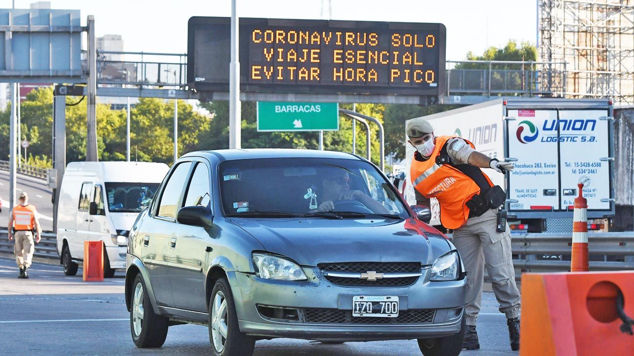 El Gobierno endurece los controles para hacer cumplir el aislamiento obligatorio