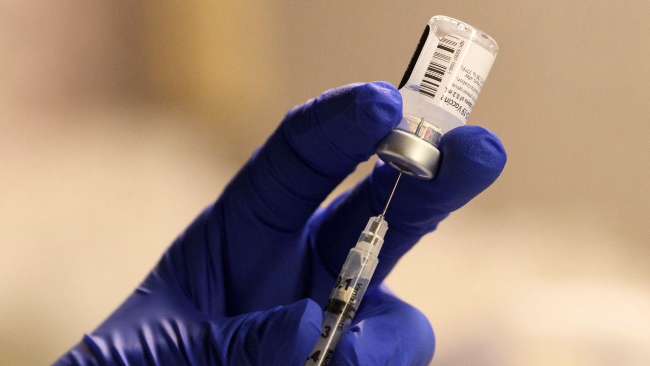 Pfizer y BioNTech elevan meta de vacunas covid a 2.000 millones de dosis