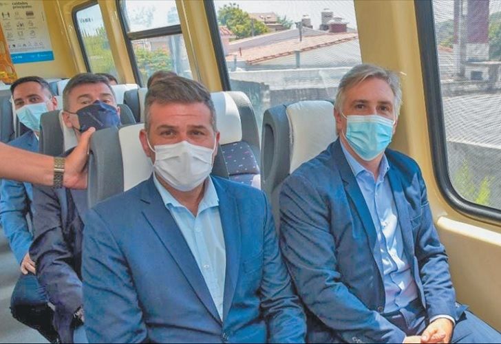 Llaryora renueva su gabinete con aliados, apuntando a 2023