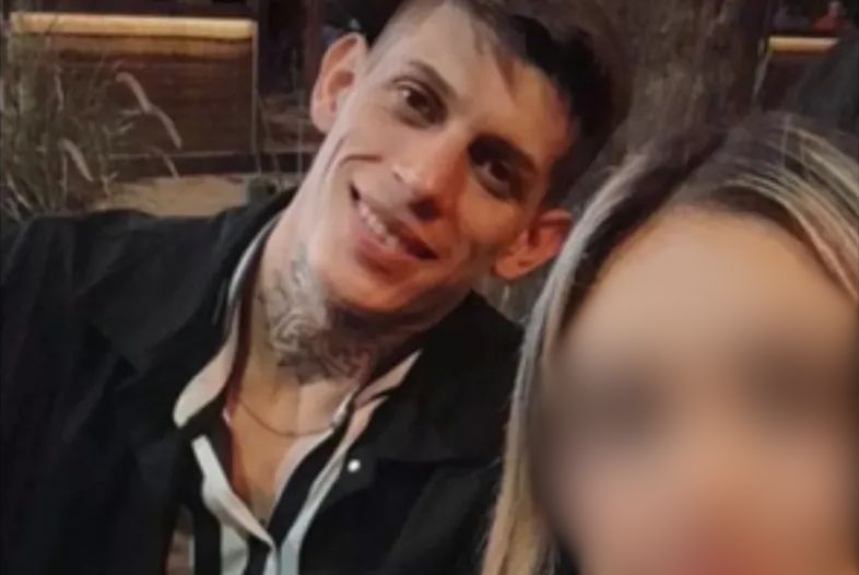 Resistencia: un joven fue asesinado a puñaladas tras una pelea en un bar y detuvieron a dos sospechosos
