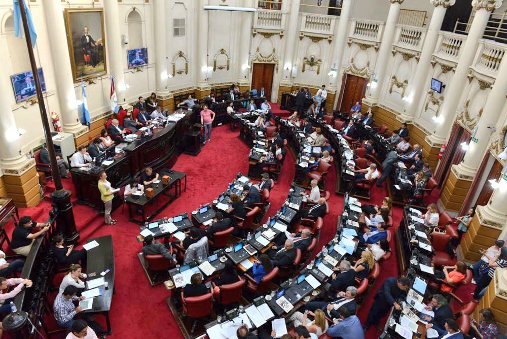 Qué dice la oposición sobre la gestión de Schiaretti