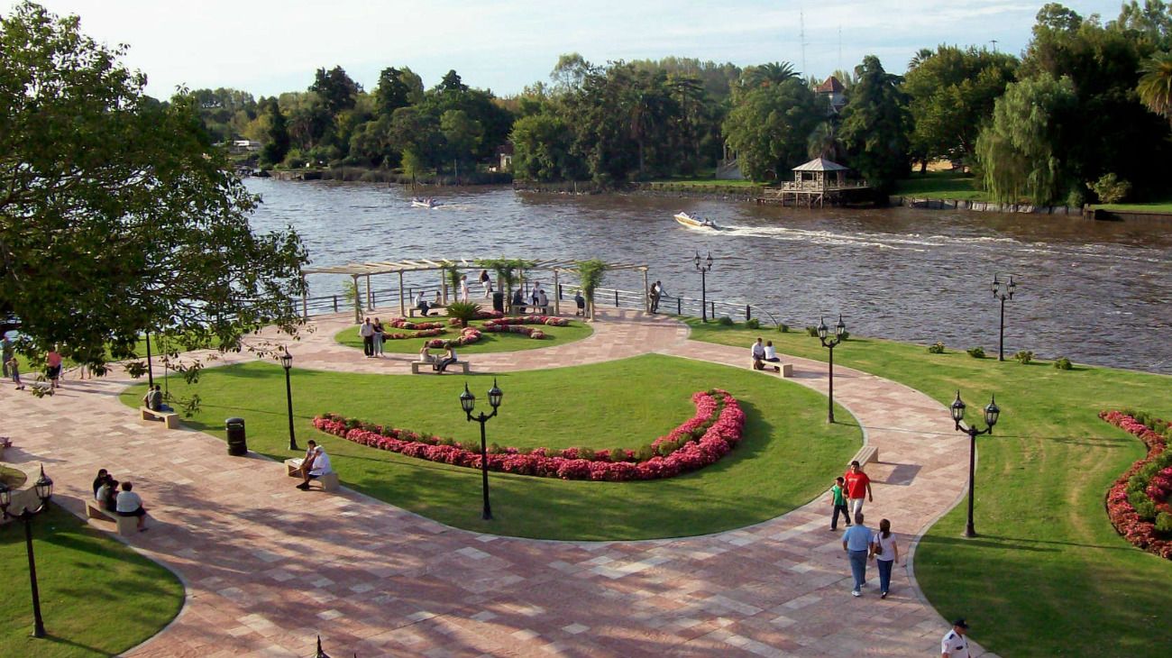 ¿Prohibirán fumar en plazas y parques de la Provincia de Buenos Aires?
