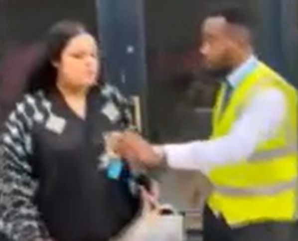 Video: mujer que se fue de un shopping sin pagar y atacó a un guardia de seguridad