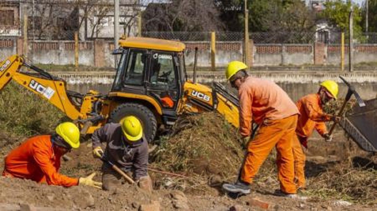Alarma: por el freno de la obra pública ya se registraron 30.000 despidos