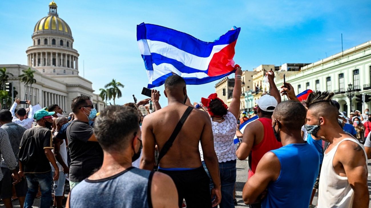 Cuba: ¿paraíso o purgatorio?, un poco de misa en tanto caos