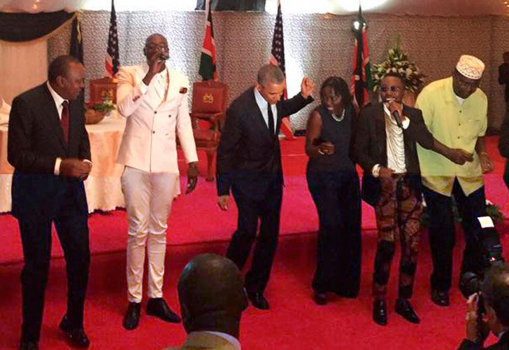 Video | Obama bailó en Kenya al ritmo del popular "Lipala"