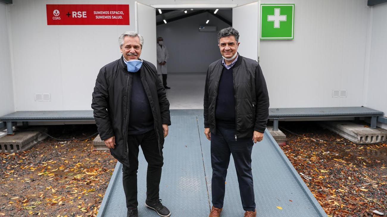 Alberto Fernández tuvo su primera salida con barbijo para ver a un Macri