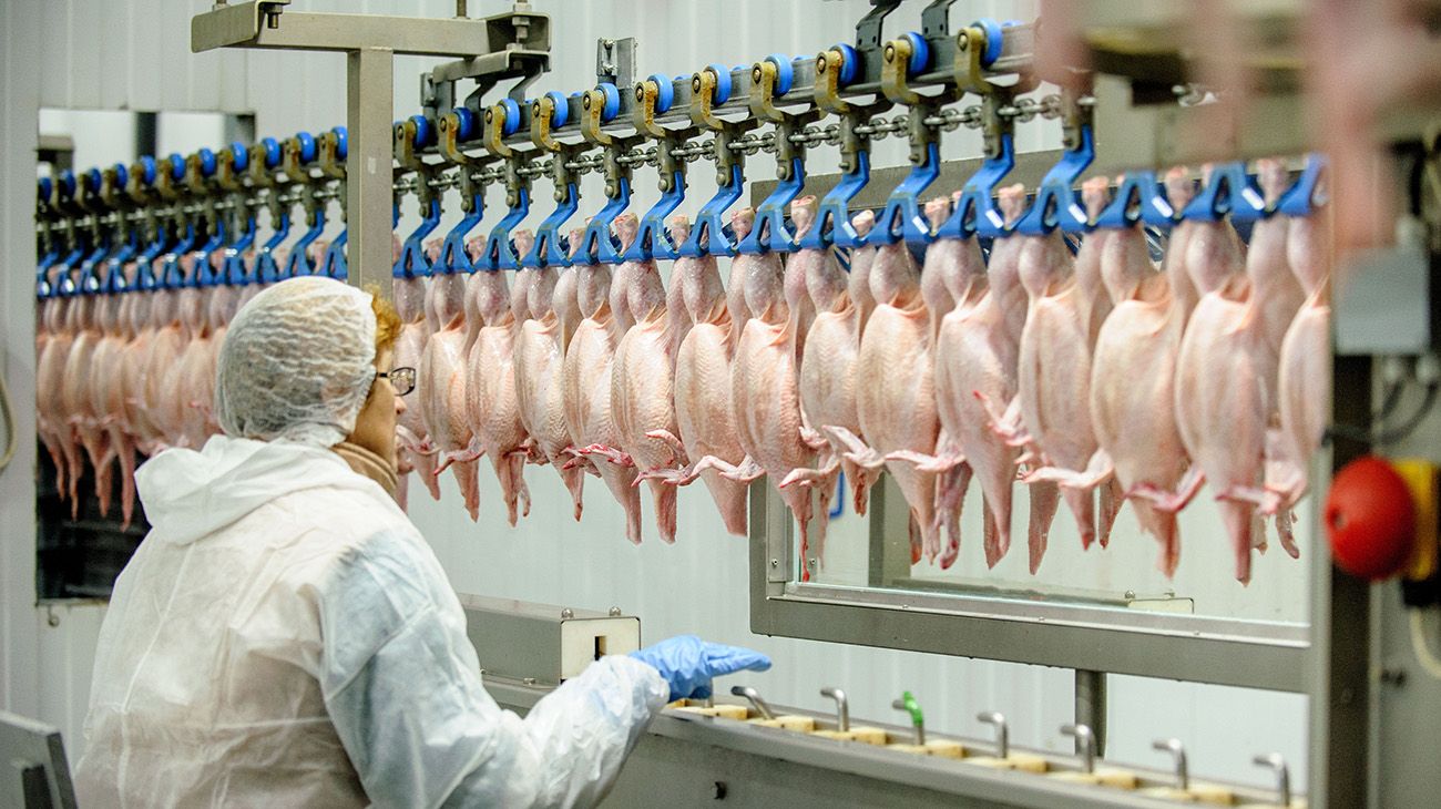 Críticas a la importación de alimentos: las PyMEs industriales advierten que están "en modo de supervivencia"