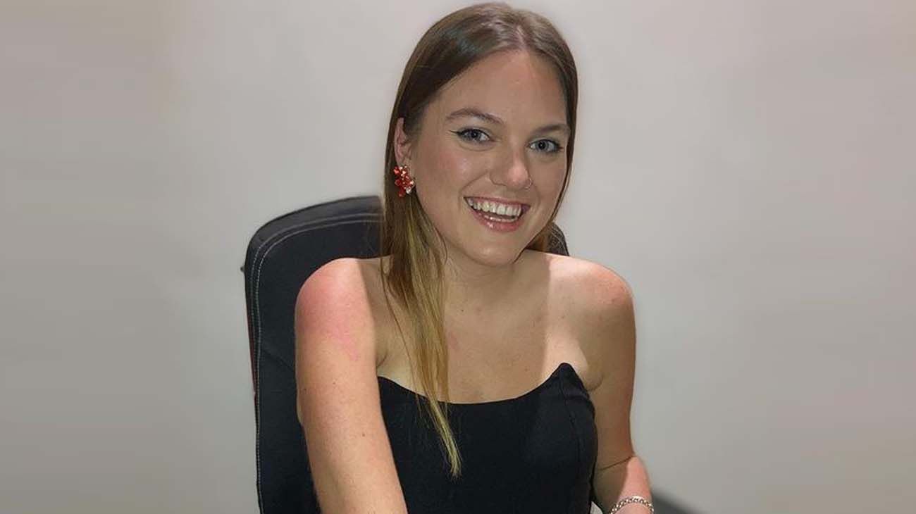 "Con la silla va a ser un lío": una joven con discapacidad denunció discriminación en un bar de La Plata