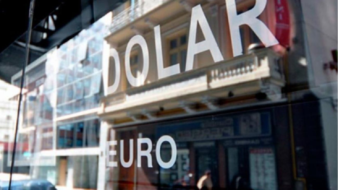 El dólar blue cerró este 19 de abril a un nuevo máximo histórico