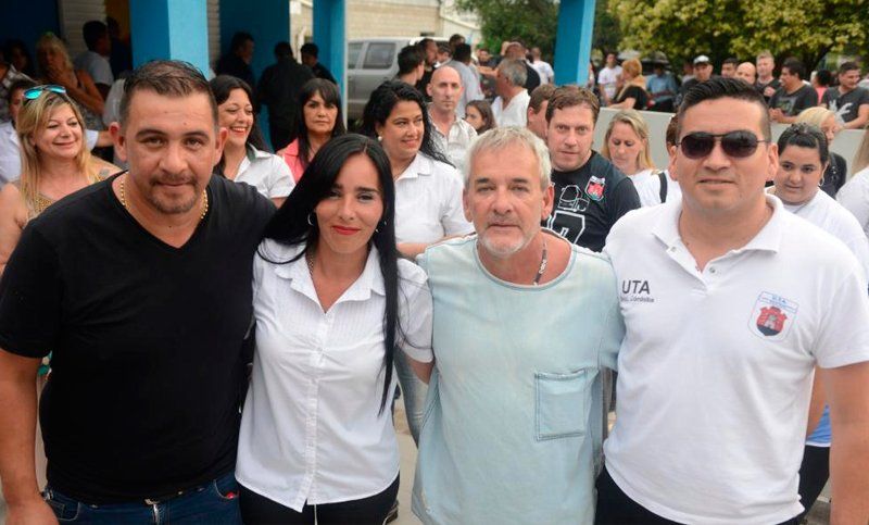 Llaryora insiste con el convenio de UTA y el gremio endurece su postura
