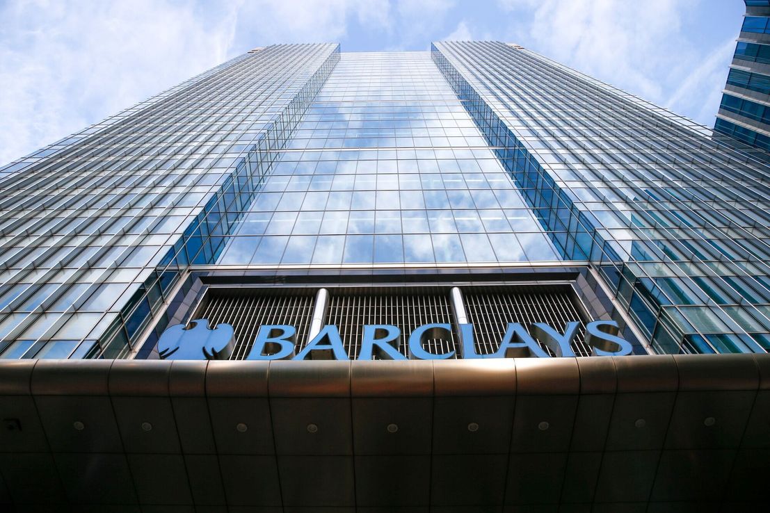 Barclays planea recortar más de 200 empleos en banca de inversión