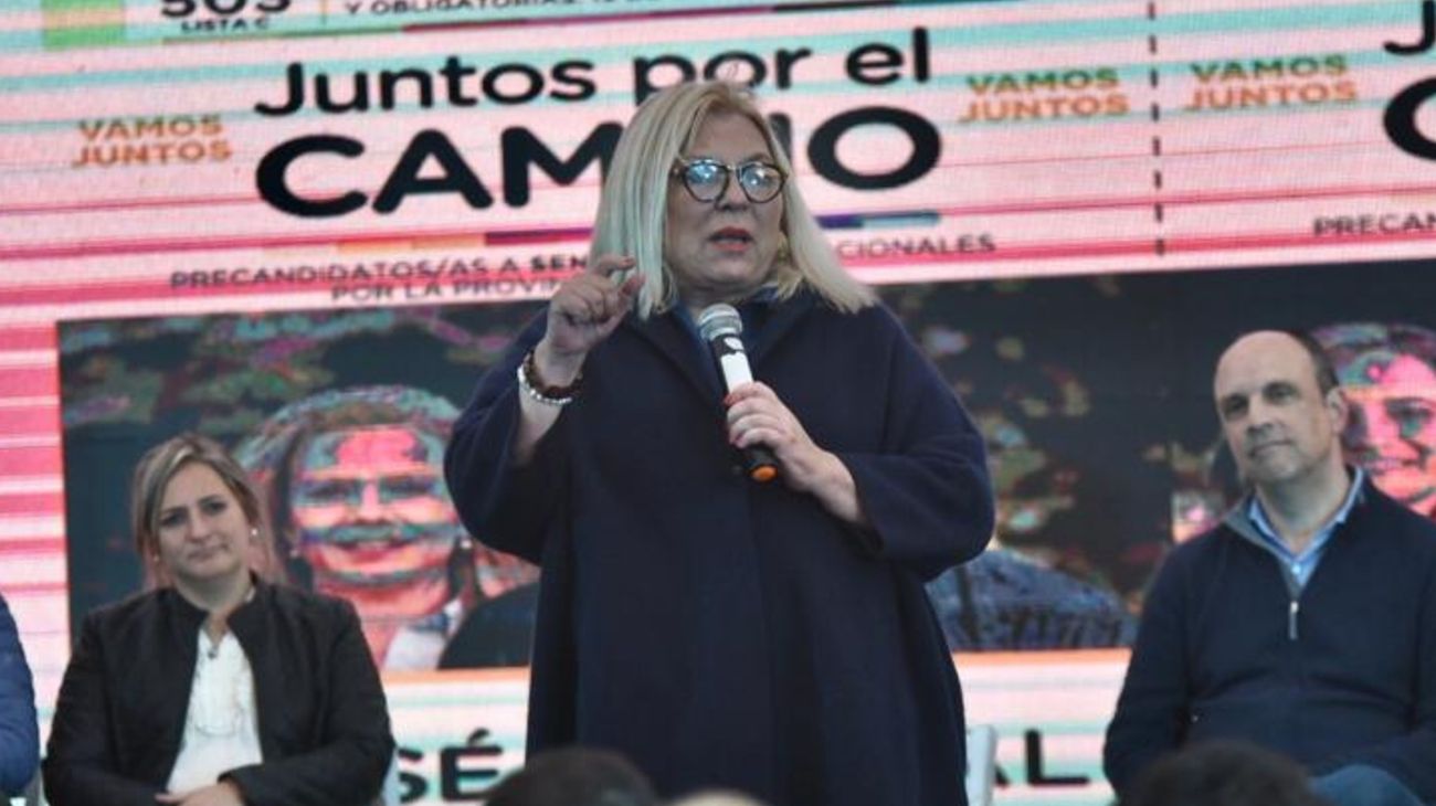 Volvió Carrió: "Como Cristina no puede renunciar, lo hace renunciar al hijo"