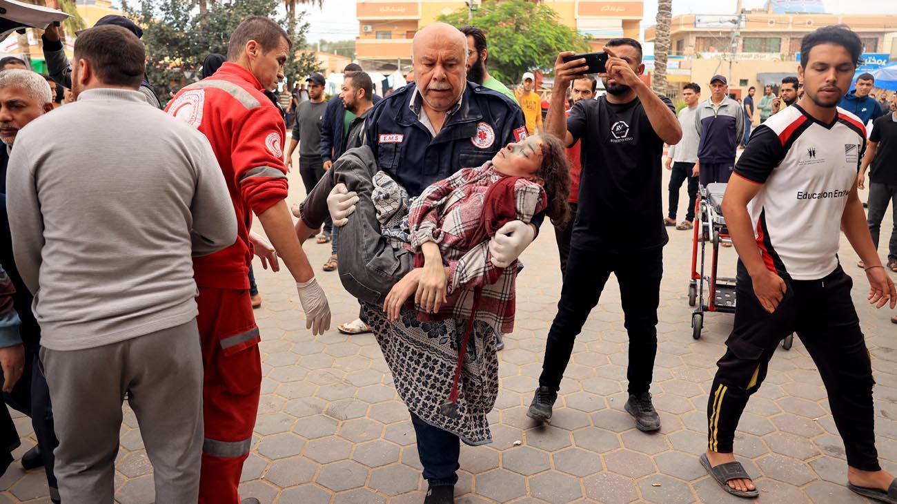 “¡Manos arriba!”, el ejército de Israel tomó el hospital Al -Shifa en Gaza