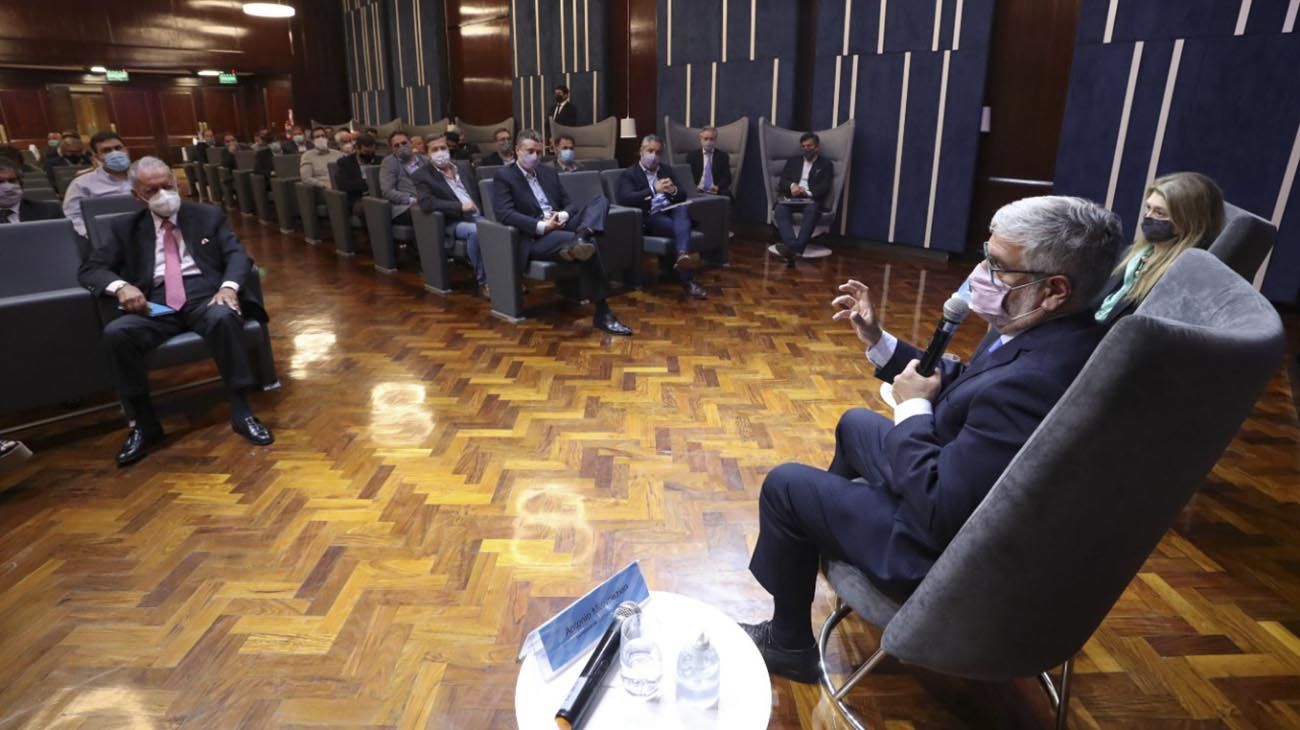 El plan de Feletti para ampliar el congelamiento de precios de 1249 a 1650 productos