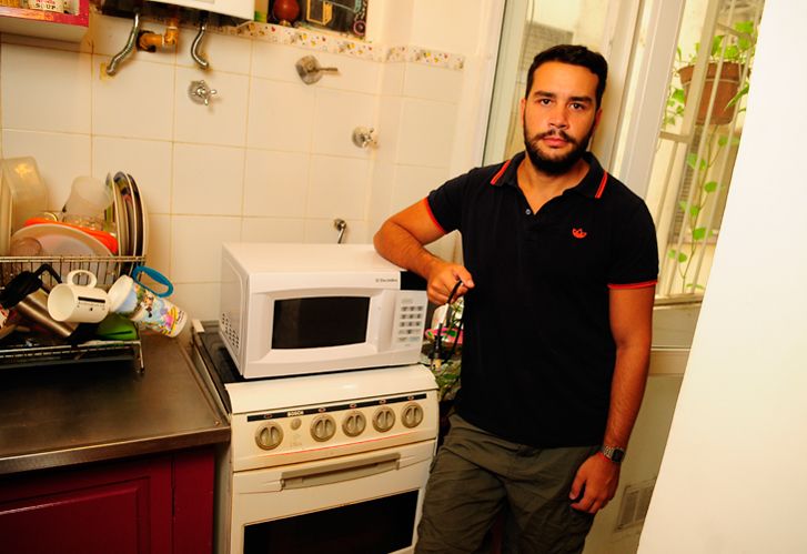 Vecinos porteños cuentan cómo es la odisea de vivir en un edificio sin gas