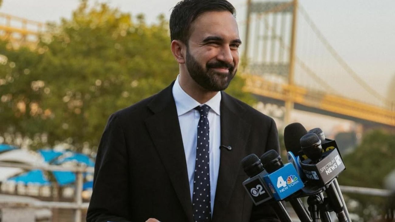 Quién es Zohran Mamdani, el progresista nacido en Uganda que ganó las primarias demócratas en Nueva York