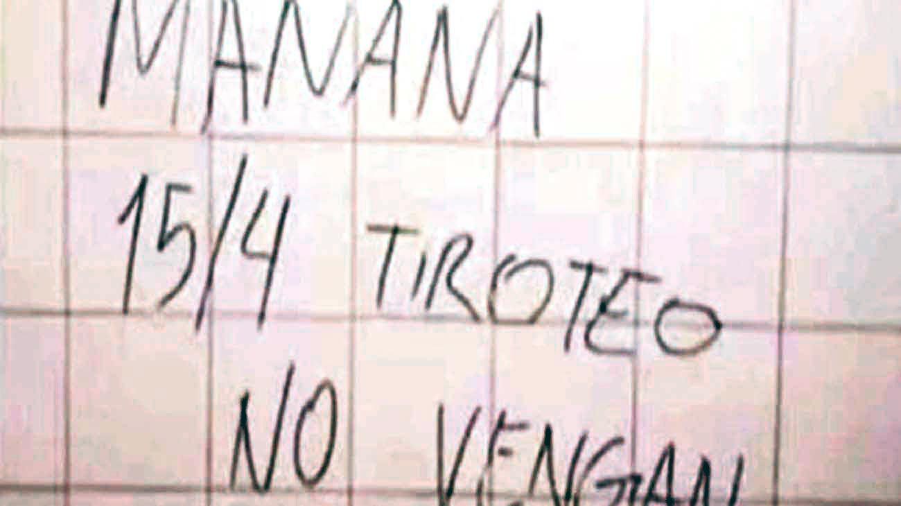 Escuela de amenazas
