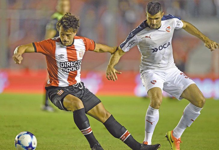De local se le complica