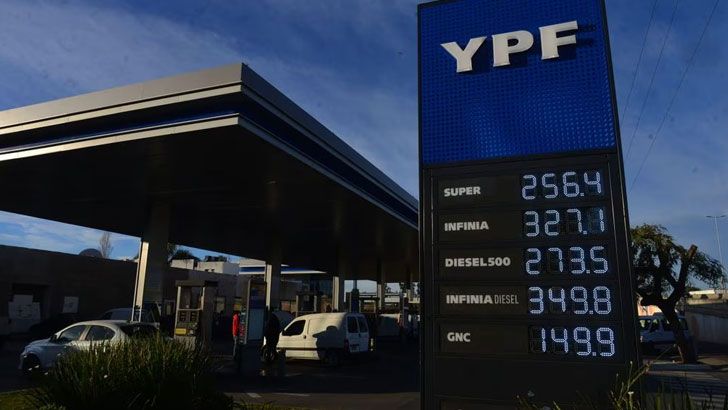 Aumentaron otra vez los combustibles: qué pasara con el acuerdo entre el Gobierno y las petroleras