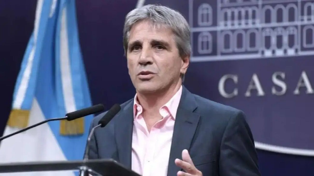 Luis Caputo lanzó una licitación clave para renovar $9,4 billones