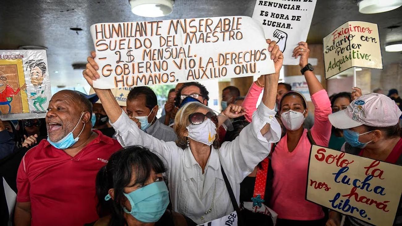 Los docentes venezolanos pasan hambre con un salario de US$20 al mes