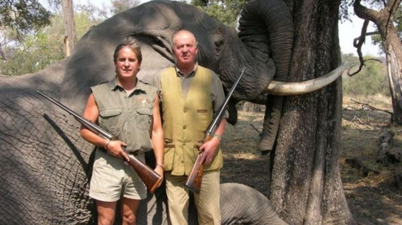 El rey emérito Juan Carlos: la cacería en África que marcó el principio del fin
