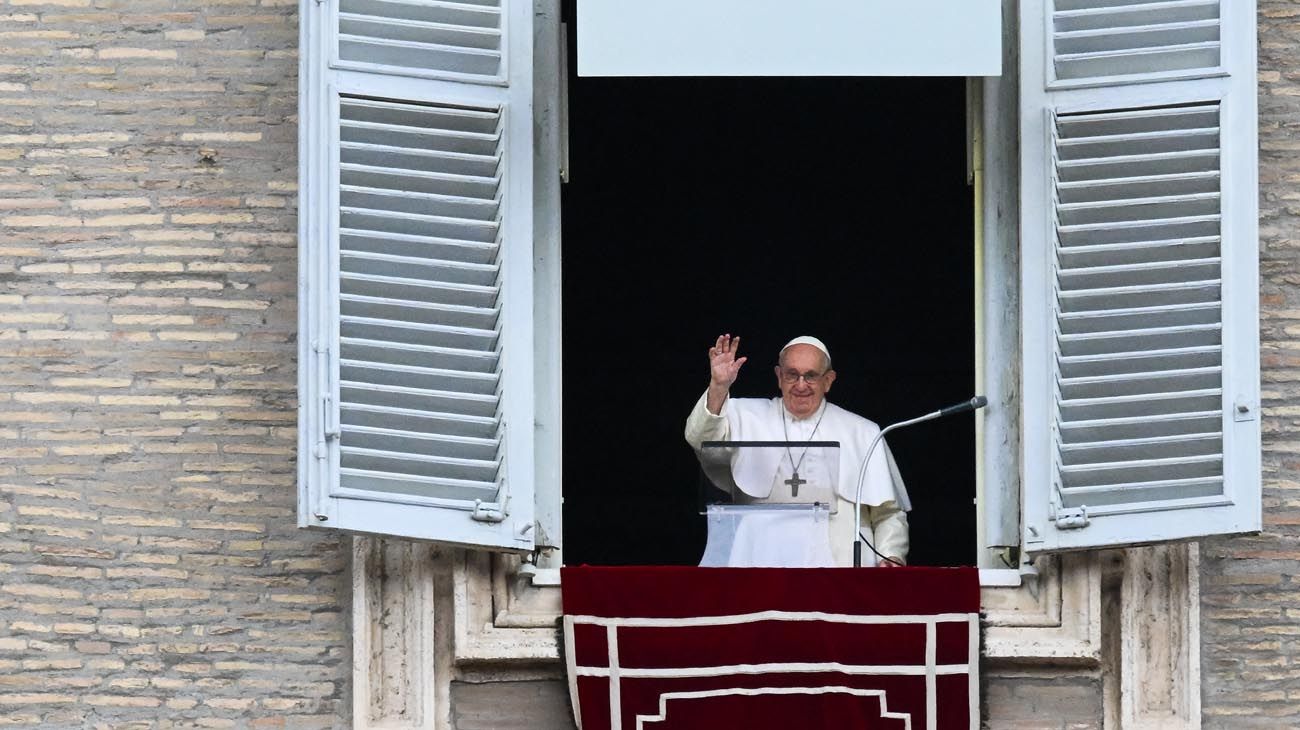 "Un mar de lágrimas": el papa Francisco rezó por la tragedia migratoria en las costas europeas