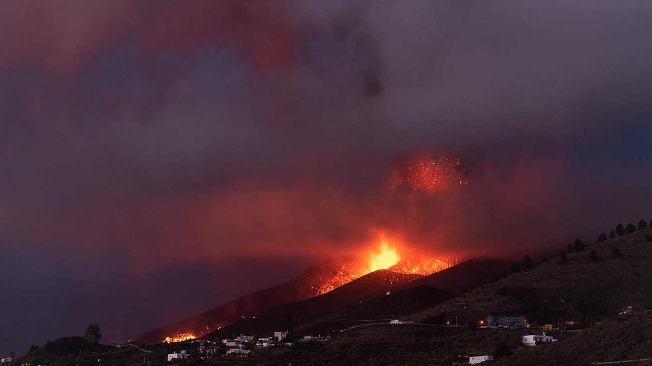 Evacuaciones en La Palma: "La gente sabe que vive sobre un volcán activo", dijo un geólogo