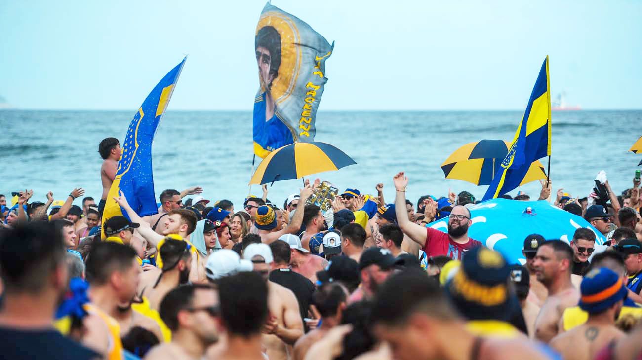 La hinchada de Boca convirtió las playas de Río en una Bombonera a cielo abierto