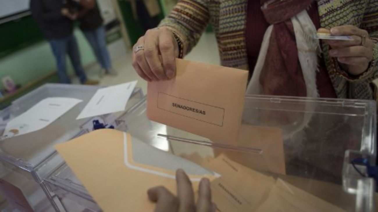 Elecciones en España: los socialistas ganan, pero la derecha suma más diputados