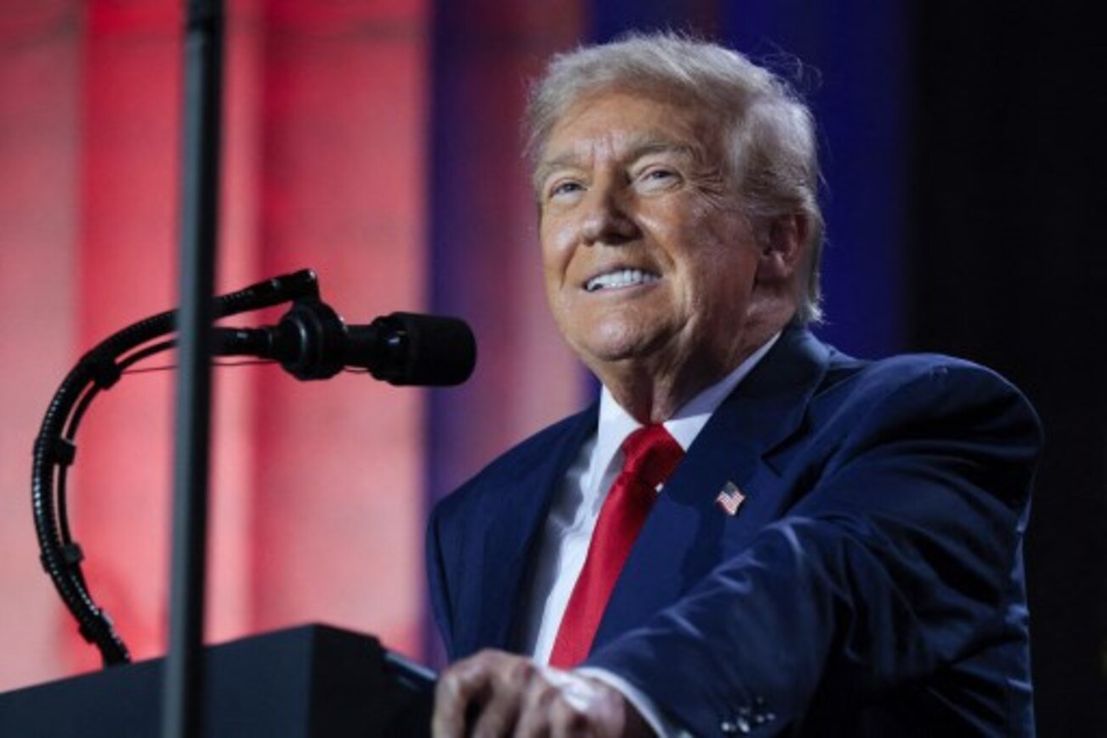 Donald Trump presentó su “Plan de Acción de IA” para dominar el liderazgo global en tecnología avanzada