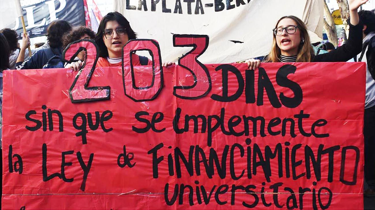 En pie de lucha