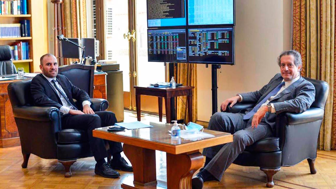 Banco Central vende US$ 290 millones en la previa electoral