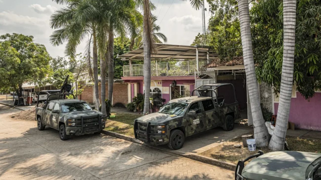 Narcotanques: cómo son las temibles camionetas "monstruo" de los narcos mexicanos
