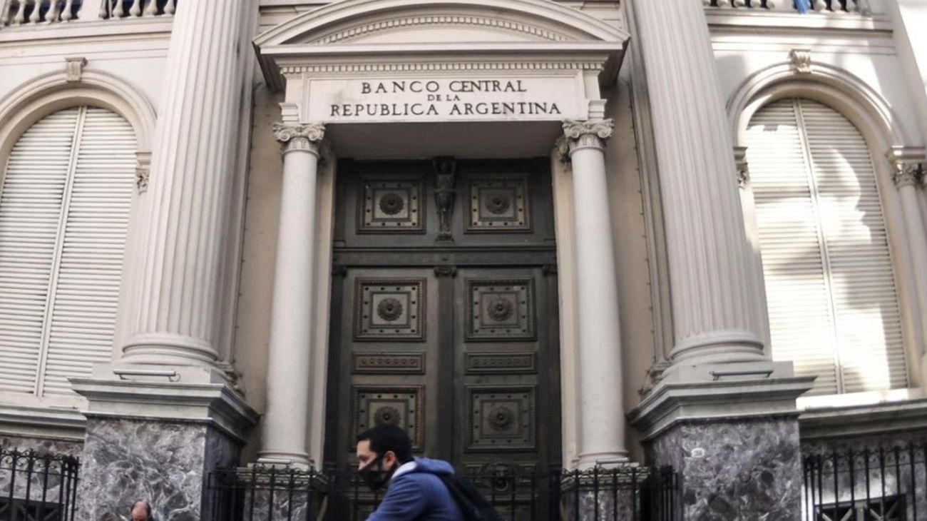 El Gobierno apuesta a un digito de inflación mensual para finales del primer semestre